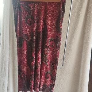 Women's Midi Skirt in Burgundy Paisley